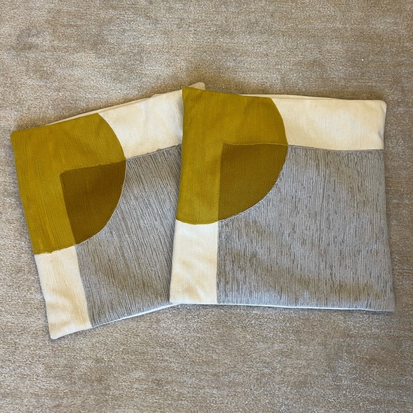 West Elm Crewel Overlapping Shapes Pillow Covers (Set of 2) - Picture 3 of 10